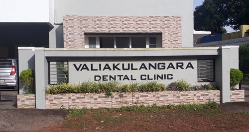 Tooth Crown, Tooth Zirconia Crown, Surgical extraction, Impacted tooth, Dental Implant, Teeth Sensitivitie, Gum  Bleeding